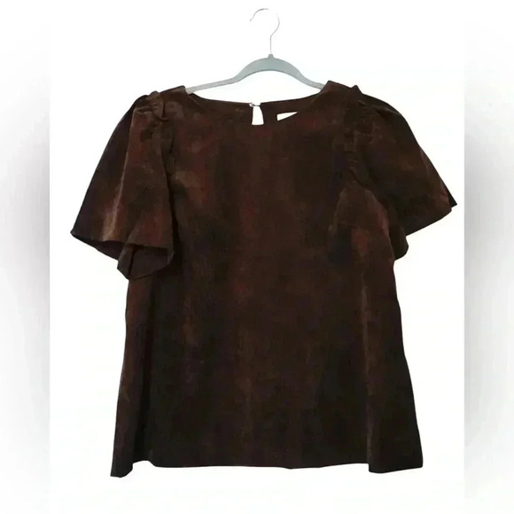 Crown & Ivy 
Women’s puff sleeve corded top - Picture 1 of 2